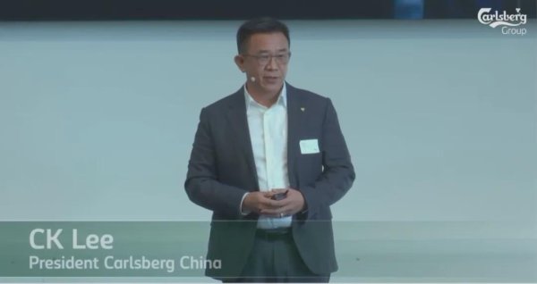 巨牛盈 嘉士伯中国掌门人：啤酒消费场景已转变，推出12款1升装新品